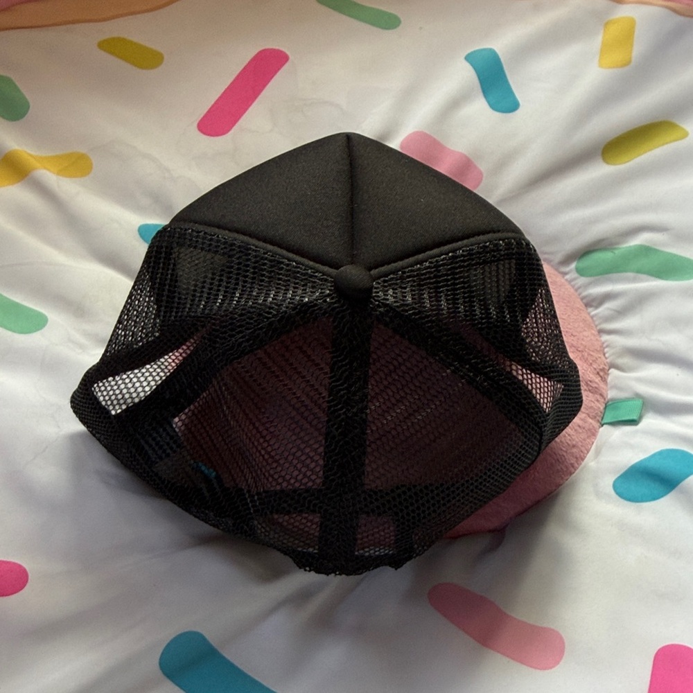 Touchdowns & Tailgates Black Mesh Trucker Hat - Picture 3 of 5